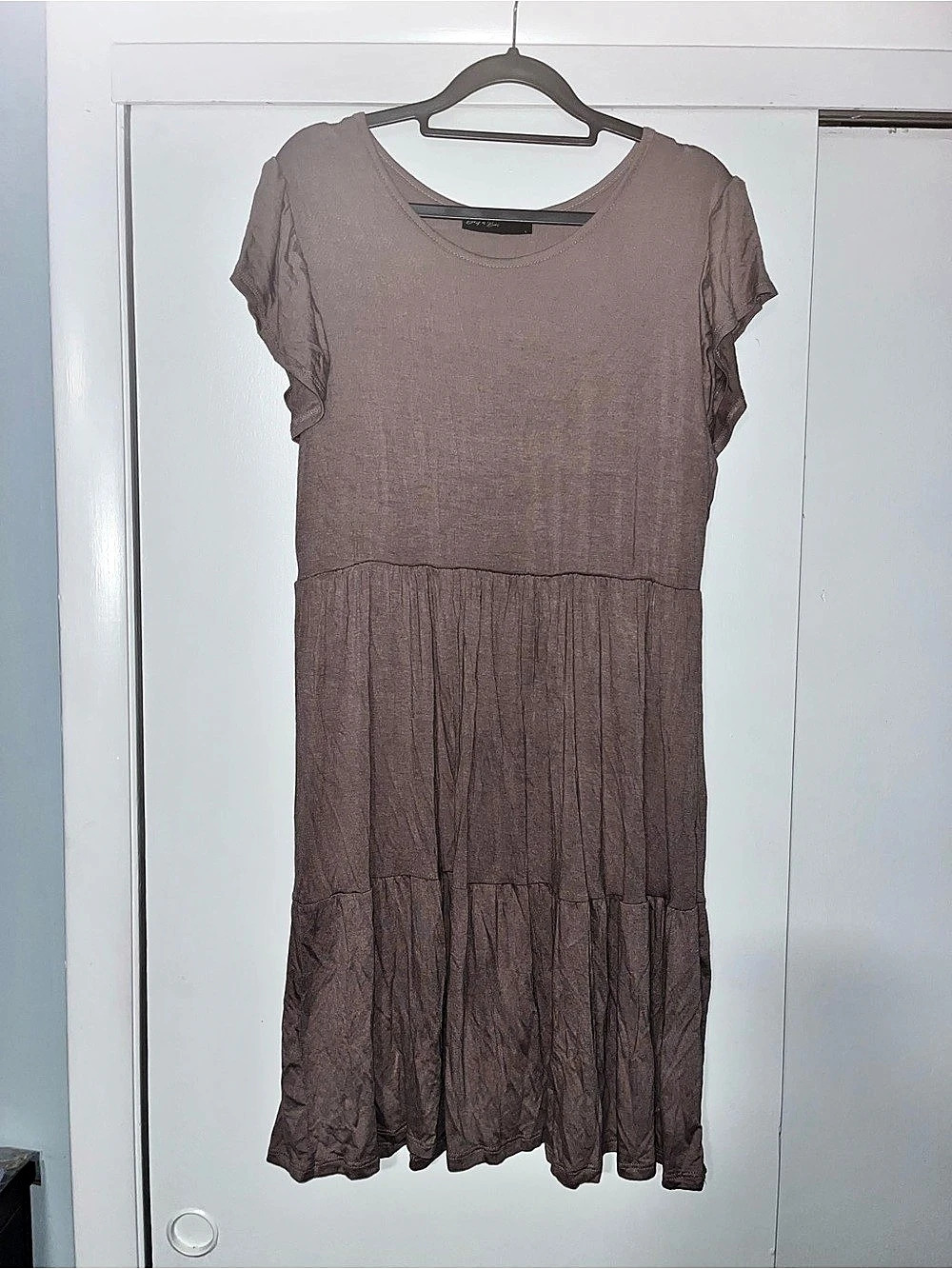 Brit&bri dress in mauve Size Large Like New